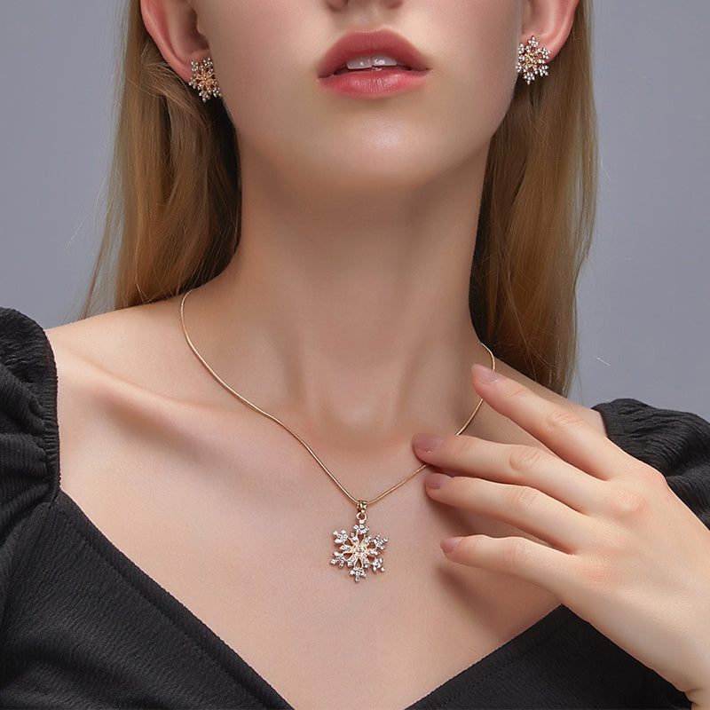 3pcs Snowflake Necklace Set With Rhinestones Earrings And Clavicle Chain Pendant Necklace Valentine's Day Gift